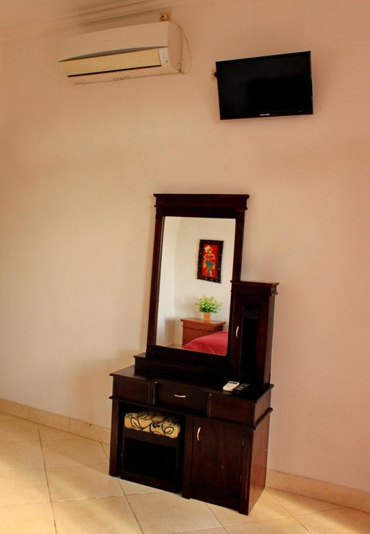 Arya Inn Enny Salon And Spa Lembongan Zimmer foto